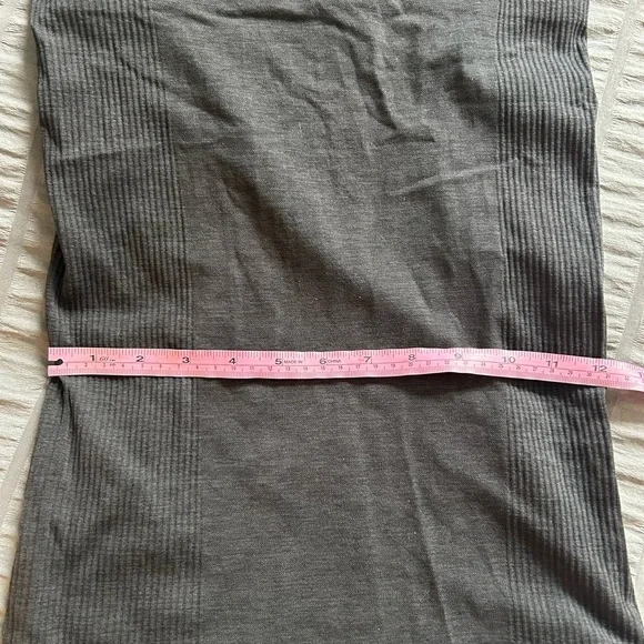 Lululemon Tank Top - Picture 7 of 7